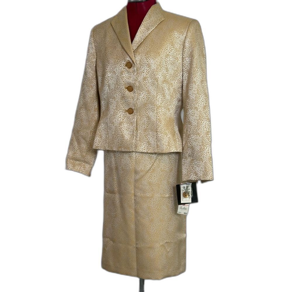 NWT Le Suit Skirt Suit Women Size 10P/14P Gold/Cream 2-Piece Set Blazer & Skirt - Picture 4 of 15